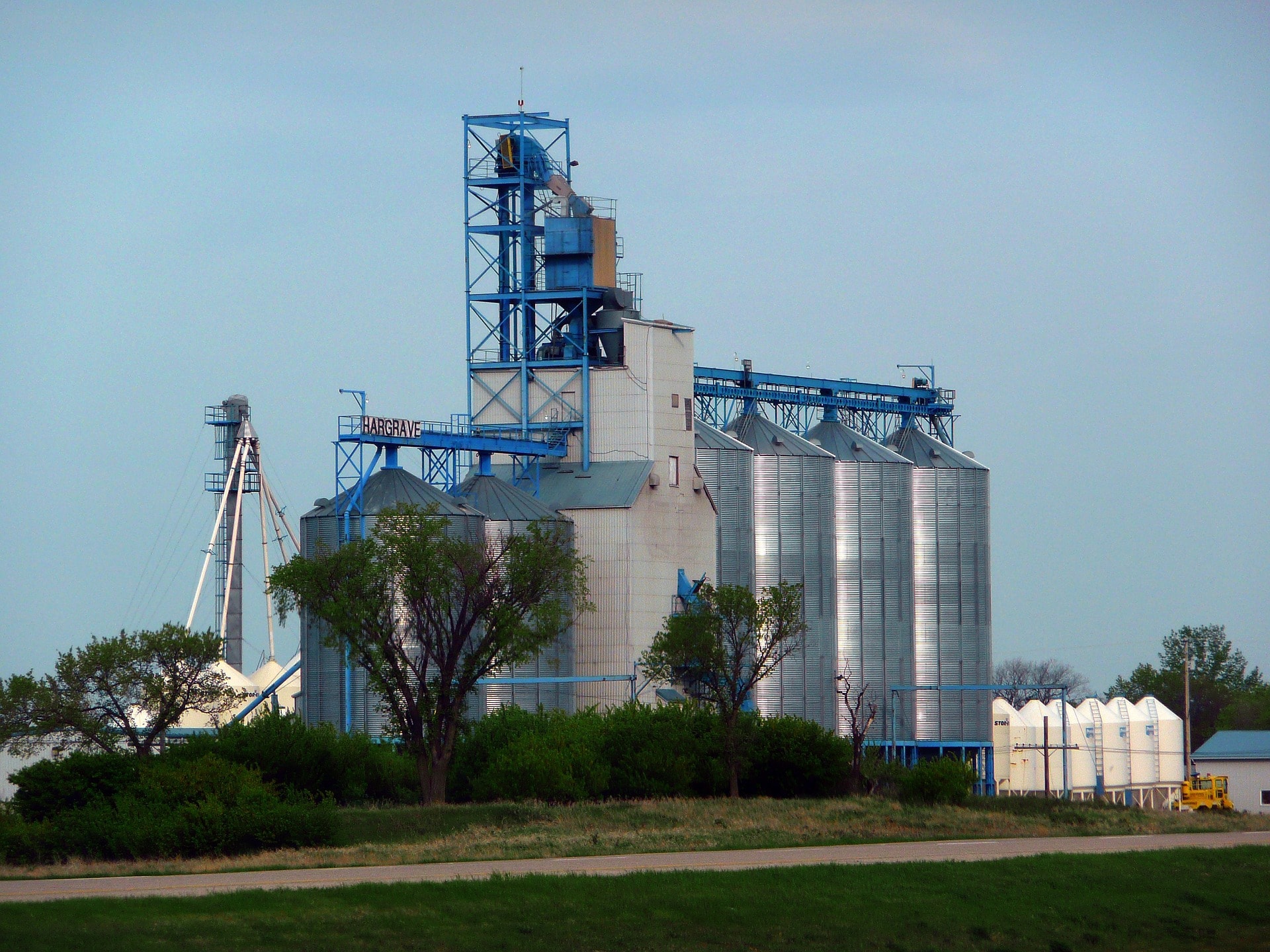 Grain Bins and Bin Jacking Minnesota