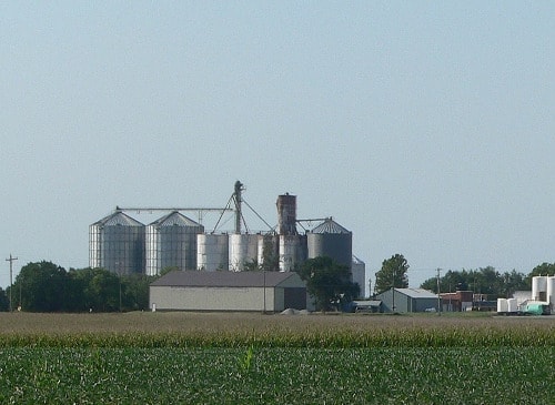 farm equipment, farm grain bins